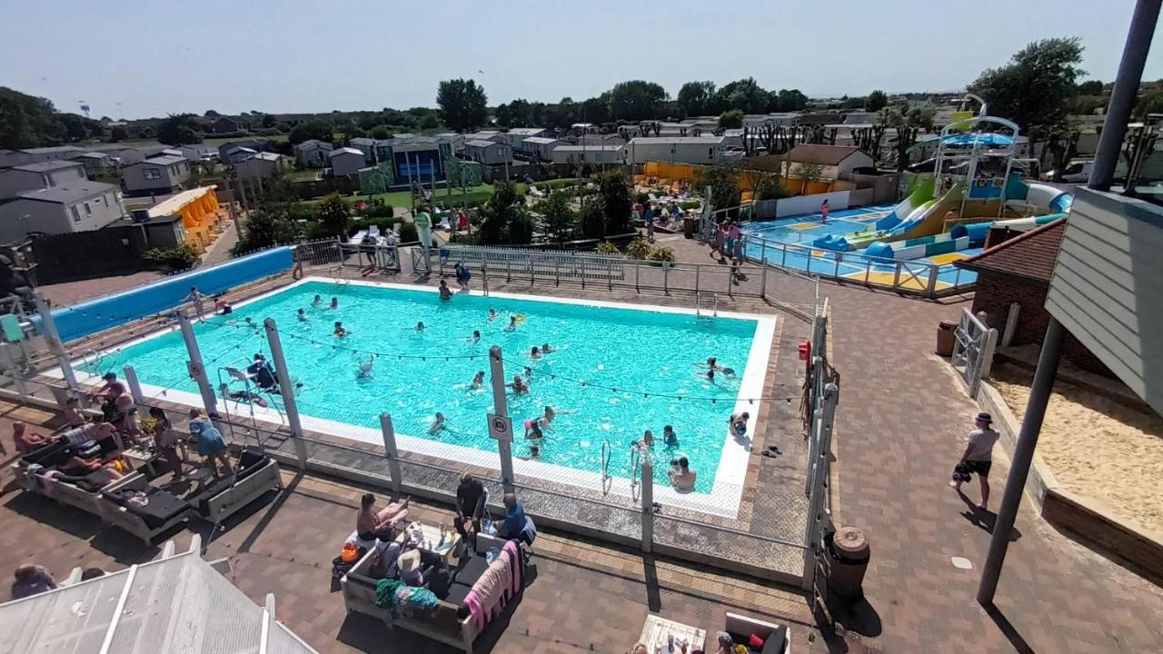 Brookside West Sands Holiday Park Seal Bay Selsey Kültér fotó